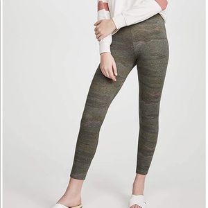 Z Supply Sage Camo Mod Leggings (S)